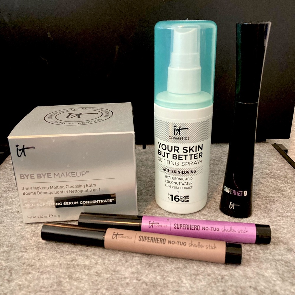 IT Cosmetics bundle!
